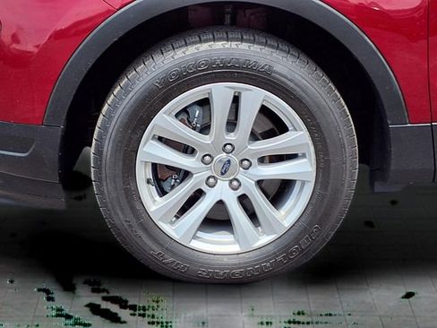 Certified 2019 Ford Explorer XLT w/ Equipment Group 202A AWD/4WD image 11