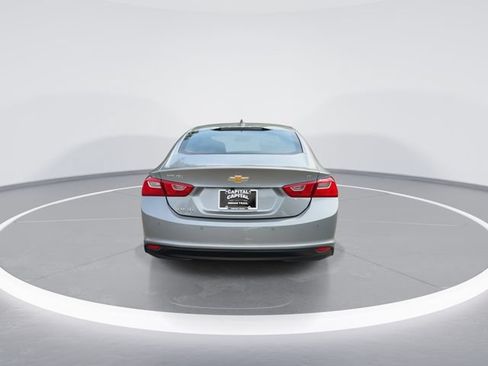 Used 2025 Chevrolet Malibu LT FWD image 7