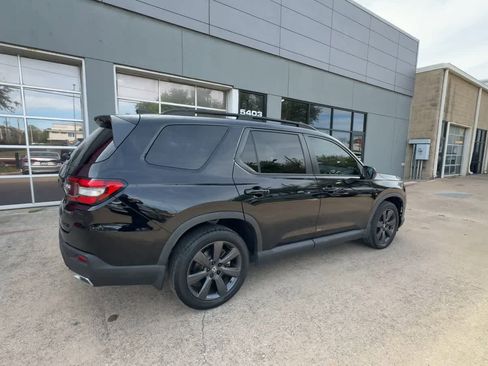Used 2023 Honda Pilot Sport image 8