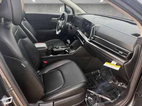 Used 2023 Kia Sportage EX FWD image 24