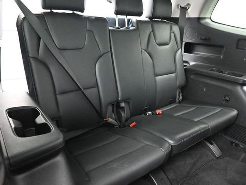 Used 2025 Kia Telluride S FWD image 24