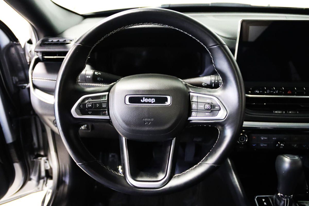 Used 2022 Jeep Compass High Altitude AWD/4WD image 37