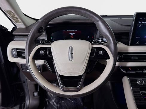 Used 2023 Lincoln Aviator Black Label w/ Dynamic Handling Package image 13