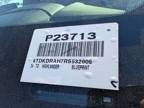 Used 2024 Toyota Highlander XSE image 39