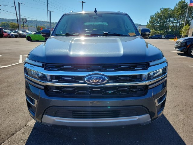 Used 2024 Ford Expedition Limited RWD image 2