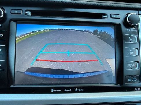 Used 2017 Toyota Highlander XLE w/ Protection Package #3 AWD/4WD image 11