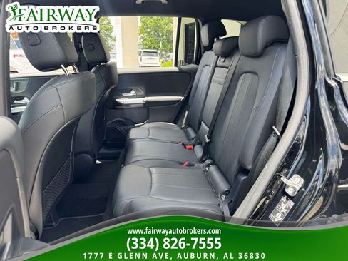 Used 2025 Mercedes-Benz GLB 250 image 11