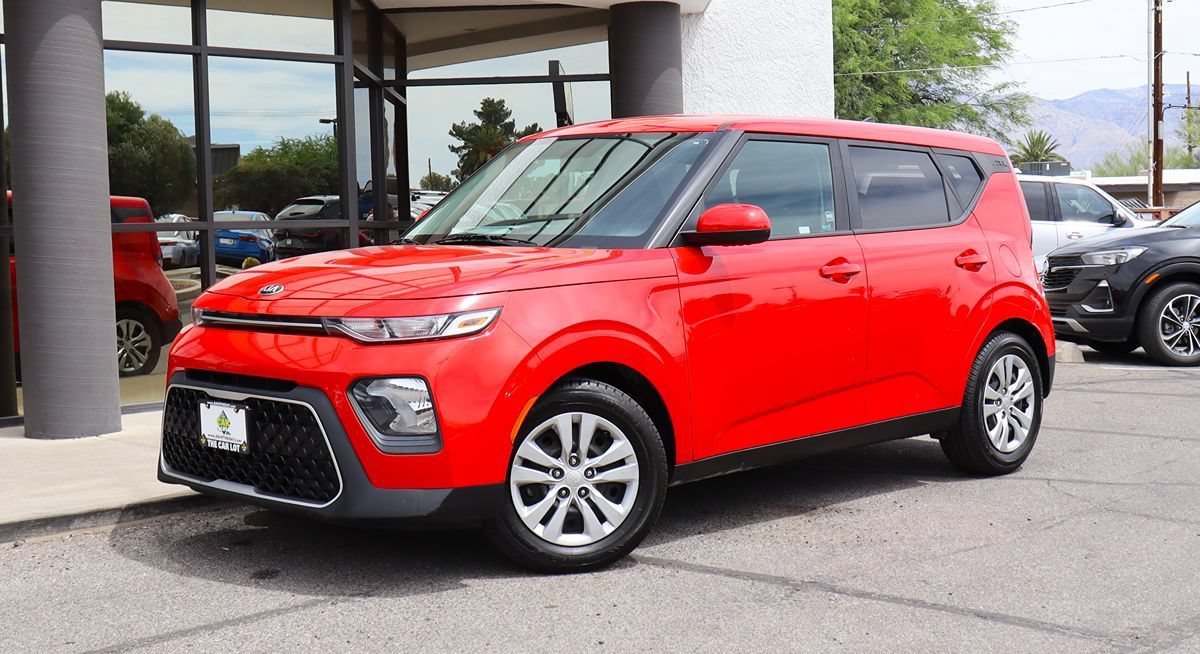 Used 2020 Kia Soul LX FWD image 2