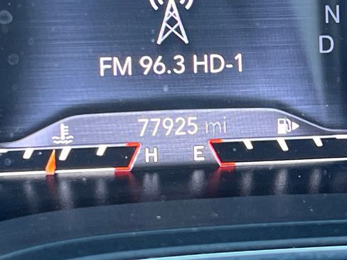 Used 2019 Jeep Cherokee Trailhawk image 21