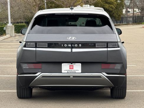 Used 2023 Hyundai Ioniq 5 SEL image 5
