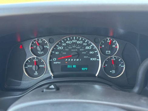 New 2025 GMC Savana 3500 w/ Power Convenience Package RWD image 29