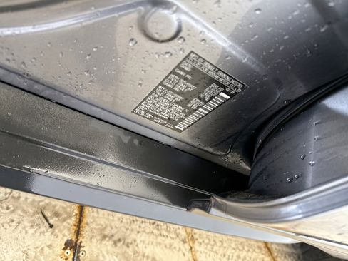 Used 2018 Nissan Rogue SV w/ Premium Package image 10