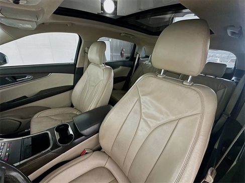 Used 2016 Lincoln MKX Select w/ Select Plus Package image 20