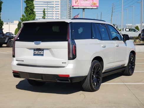 Used 2024 Cadillac Escalade Sport w/ LPO, ONYX Package RWD image 7
