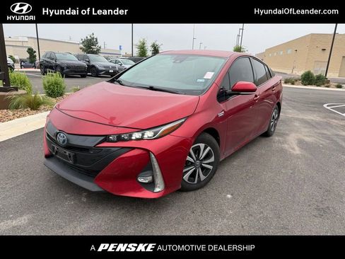 Used 2017 Toyota Prius Prime Advanced FWD image 1