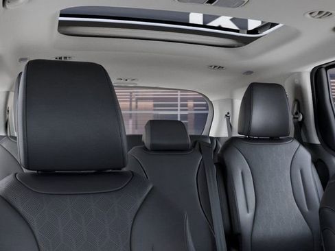 New 2026 Kia Carnival SX w/ SX Dark Edition Package FWD image 27