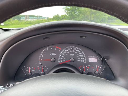 Used 2002 Chevrolet Camaro Z28 w/ SS Performance/Appearance Pkg RWD image 96