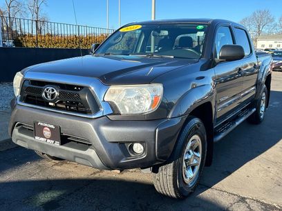 Used 2013 Toyota Tacoma 4x4 Double Cab w/ SR5 Pkg