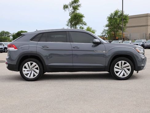Used 2020 Volkswagen Atlas Cross Sport SE w/ Towing Package AWD/4WD image 7