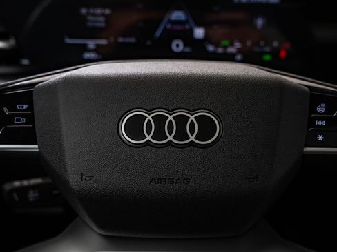 Used 2025 Audi Q5 Premium Plus w/ Premium Plus AWD/4WD image 29