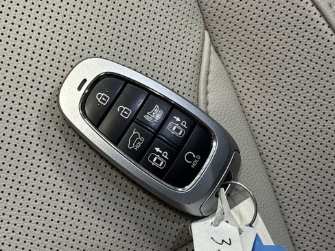 Used 2024 Hyundai Tucson Limited image 28