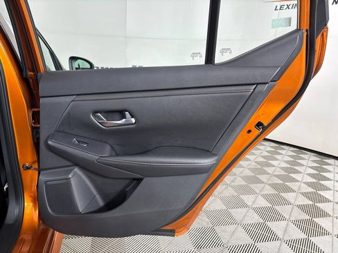 Used 2023 Nissan Sentra SR w/ SR Premium Package FWD image 28
