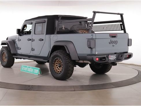 Used 2024 Jeep Gladiator Sport AWD/4WD image 8