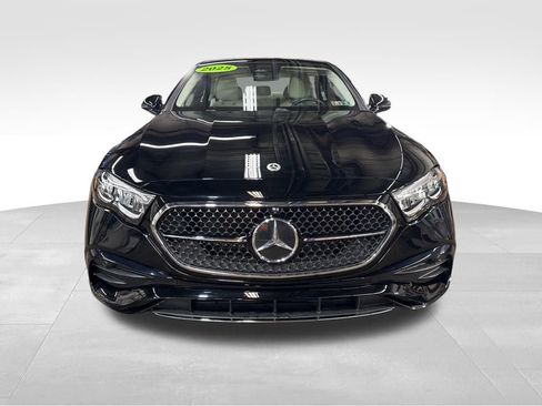 Used 2025 Mercedes-Benz E 350 4MATIC Sedan image 8