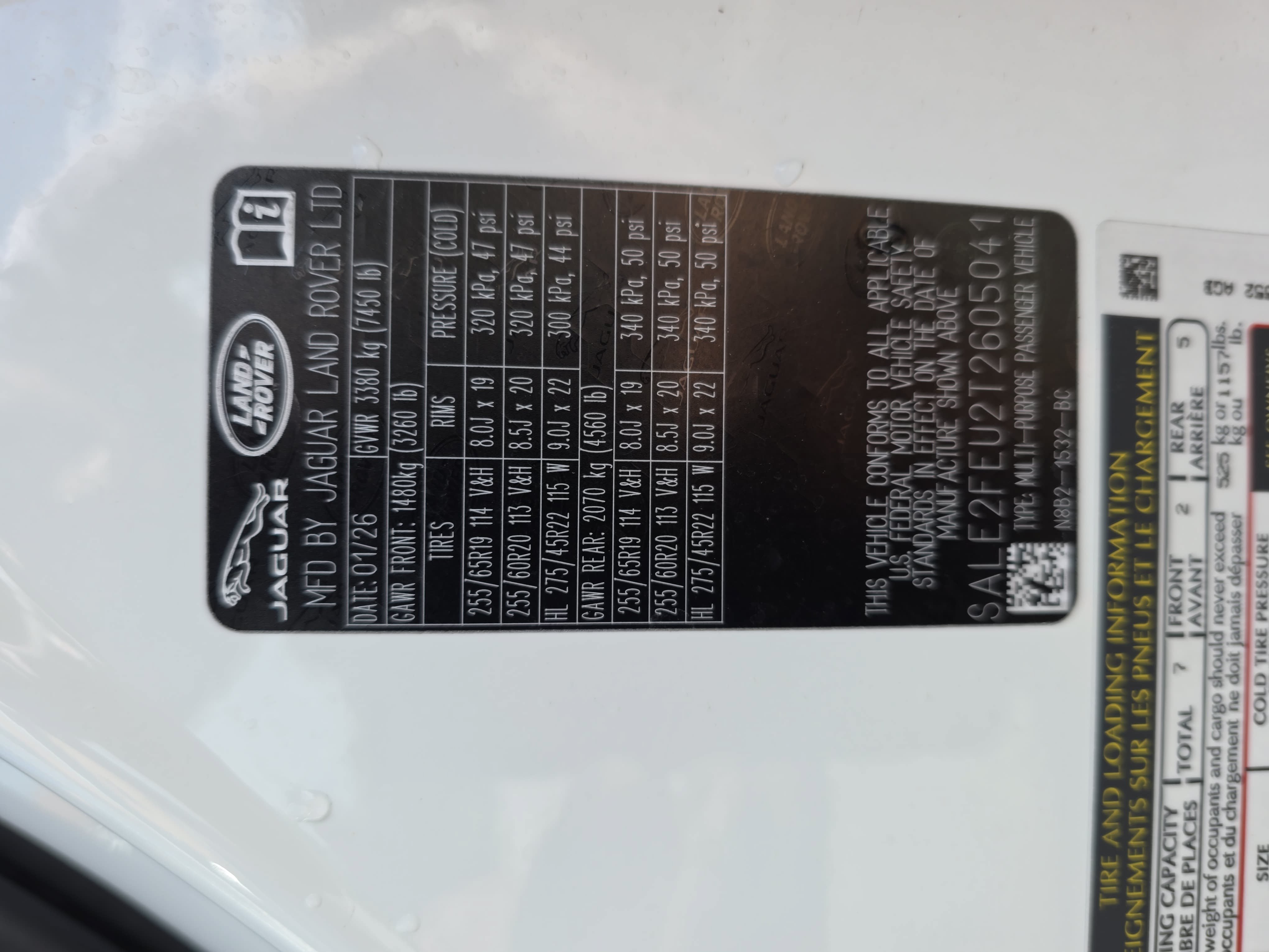 New 2026 Land Rover Defender 130 X-Dynamic SE AWD/4WD image 36