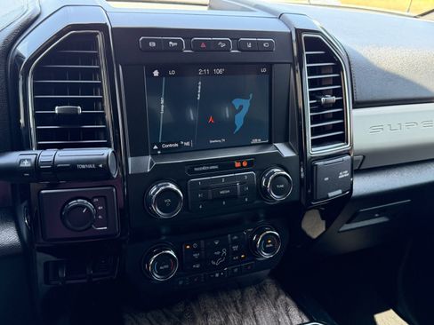 Used 2019 Ford F350 Lariat w/ Lariat Ultimate Package AWD/4WD image 16