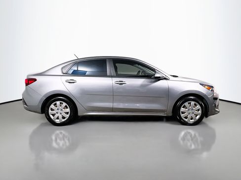 Used 2023 Kia Rio S image 3