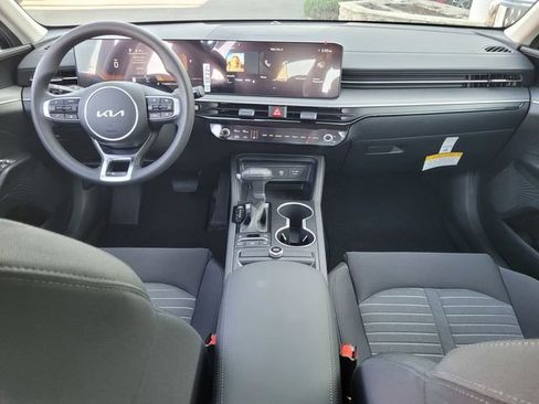 New 2026 Kia K5 LXS FWD image 8