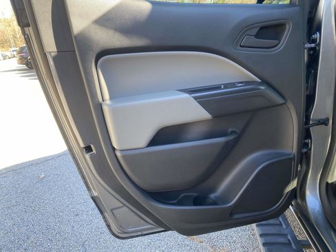 Used 2022 Chevrolet Colorado W/T w/ Custom Special Edition image 16