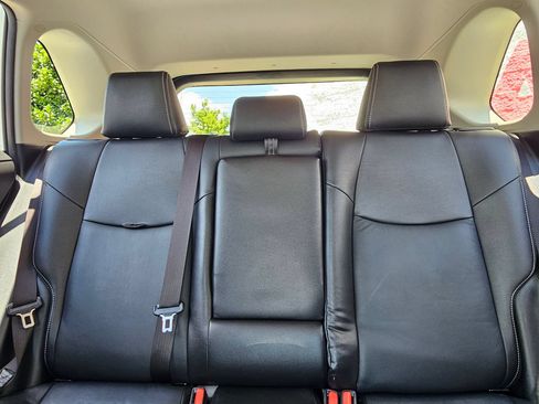 Used 2021 Toyota RAV4 XLE FWD image 26