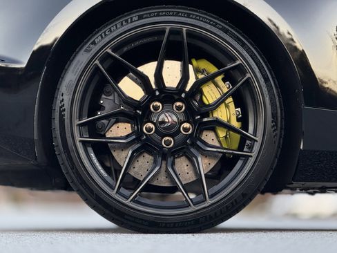 Used 2023 Chevrolet Corvette Z06 w/ Z07 Performance Package image 19