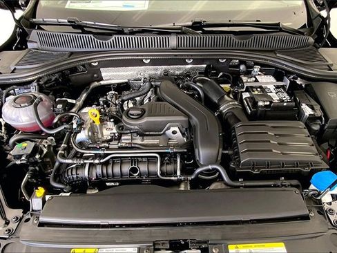 New 2026 Volkswagen Jetta SE image 11