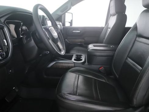 Used 2021 GMC Sierra 2500 Denali w/ Denali Ultimate Package AWD/4WD image 17