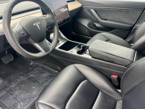 Used 2019 Tesla Model 3 Standard Range Plus image 12