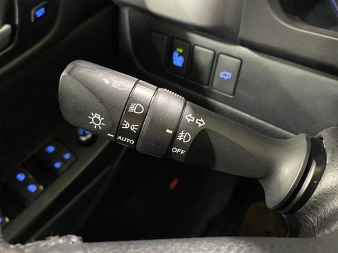 Used 2014 Toyota Highlander Limited AWD/4WD image 26