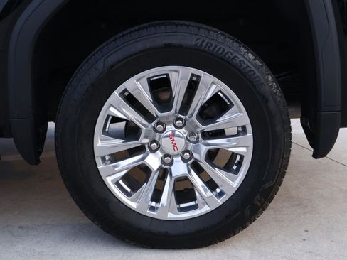 Used 2024 GMC Sierra 1500 Denali w/ Technology Package image 9