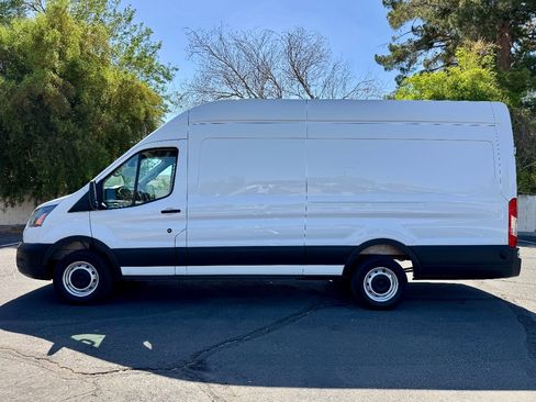 Used 2025 Ford Transit 250 148 High Roof Extended w/ Load Area Protection Package RWD image 5