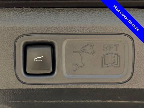Used 2022 Ford Expedition XLT RWD image 29