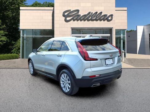 Certified 2022 Cadillac XT4 Luxury w/ Cold Weather Package AWD/4WD image 3