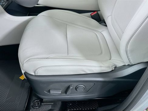 New 2026 Hyundai Tucson Limited FWD image 21