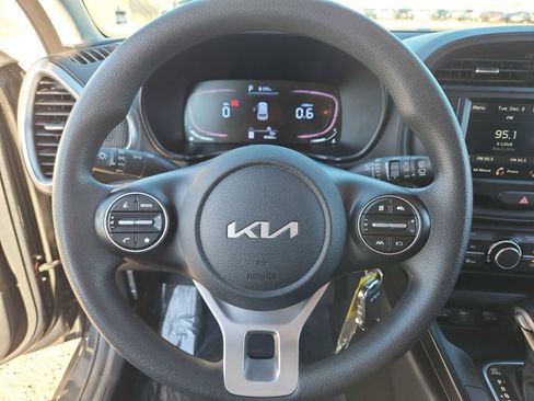 Used 2024 Kia Soul LX w/ Option Group 015 image 22