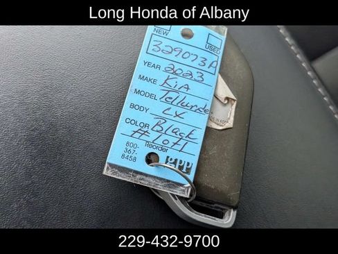 Used 2023 Kia Telluride LX AWD/4WD image 30