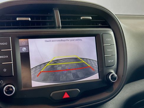 Used 2025 Kia Soul LX w/ LX Technology Package image 22