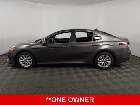 Used 2023 Toyota Camry LE FWD image 5