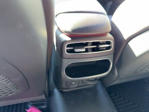 Used 2023 Genesis GV70 2.5T w/ Advanced Package image 28