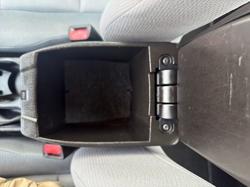 Used 2015 Toyota Corolla L FWD image 19